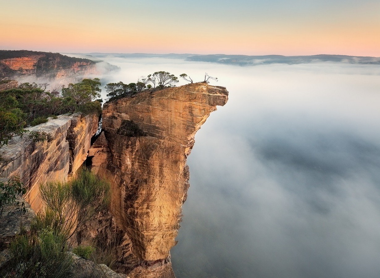 nature, Landscape, Sunrise, Rock, Cliff, Mist, Shrubs, Sunlight, Australia Wallpaper