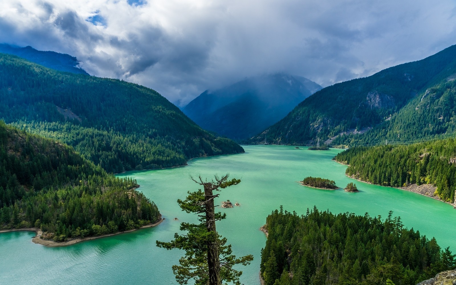 landscape, Nature, Green, Lake, Mountain, Forest, Clouds, Spring, Washington State Wallpaper