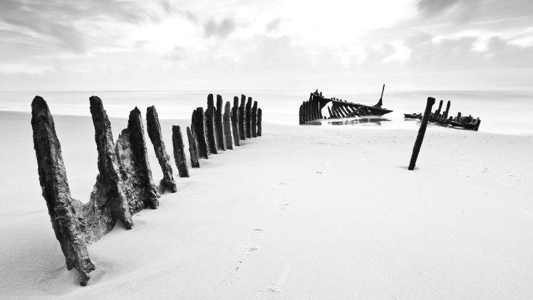 photography, Landscape, Beach, Sand, Sea, Water, Wreck, Monochrome HD Wallpaper Desktop Background