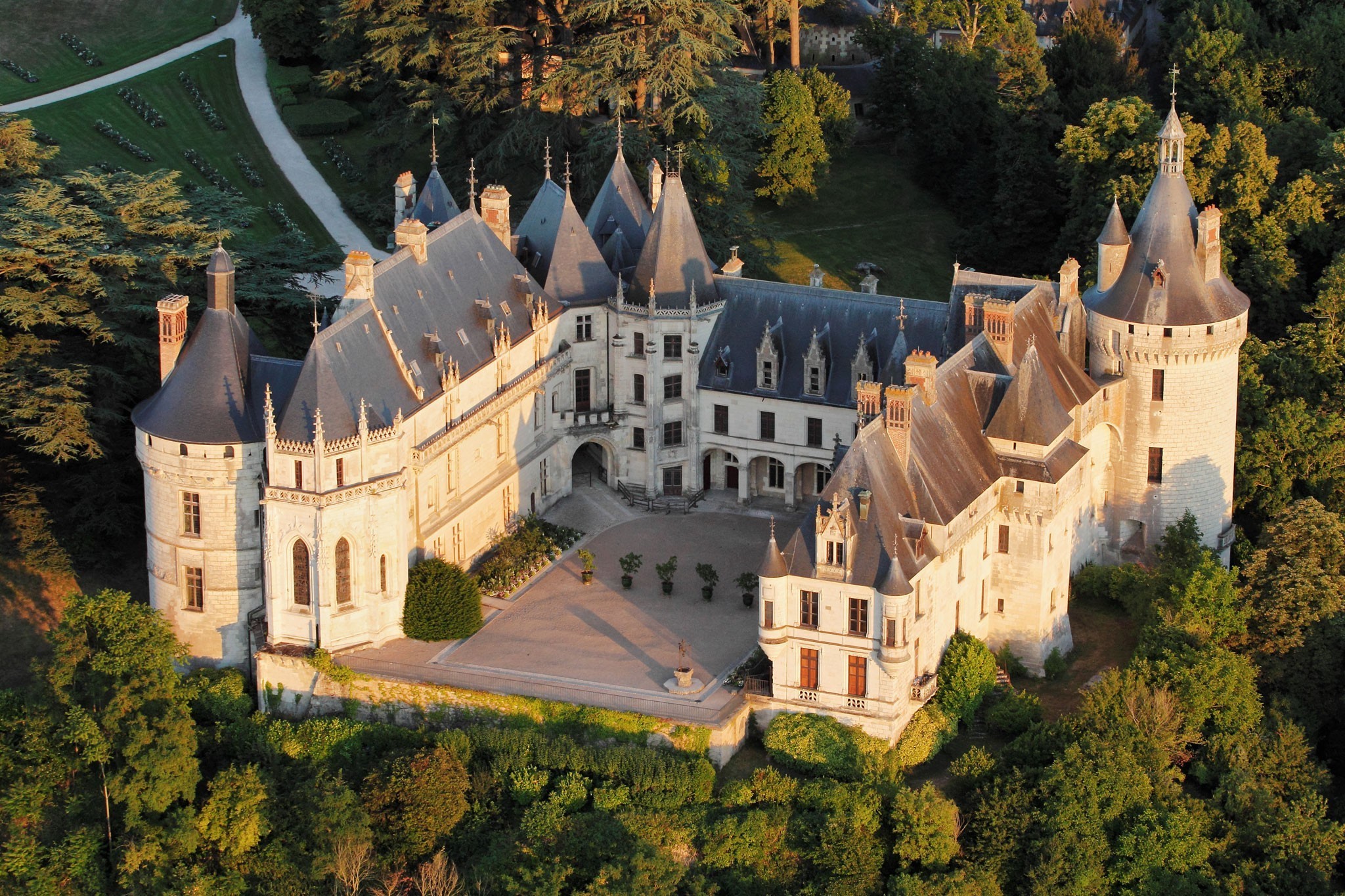 nature, Landscape, Architecture, Castle, Ancient, Tower, Trees, Loire, France, Forest, Grass, Sunlight, Birds Eye View Wallpaper