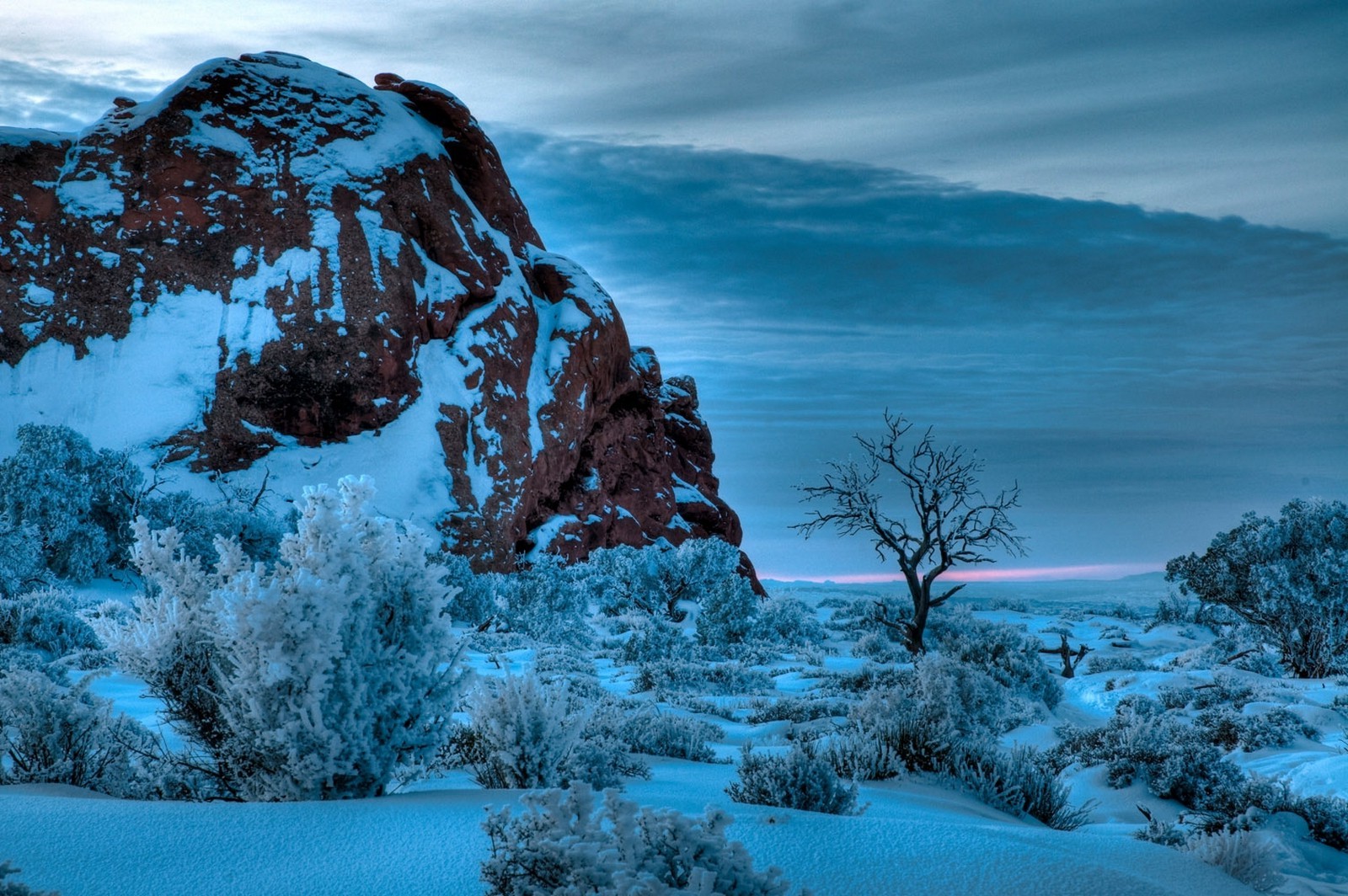 nature, Landscape, Winter, Sunset, Snow, Rock, Shrubs, Arches National Park Wallpaper
