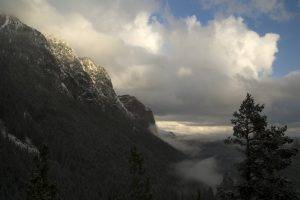 nature, Landscape, Mountains, Forest, Mist, Clouds, Snowy Peak, Sunlight, Sunset, Valley