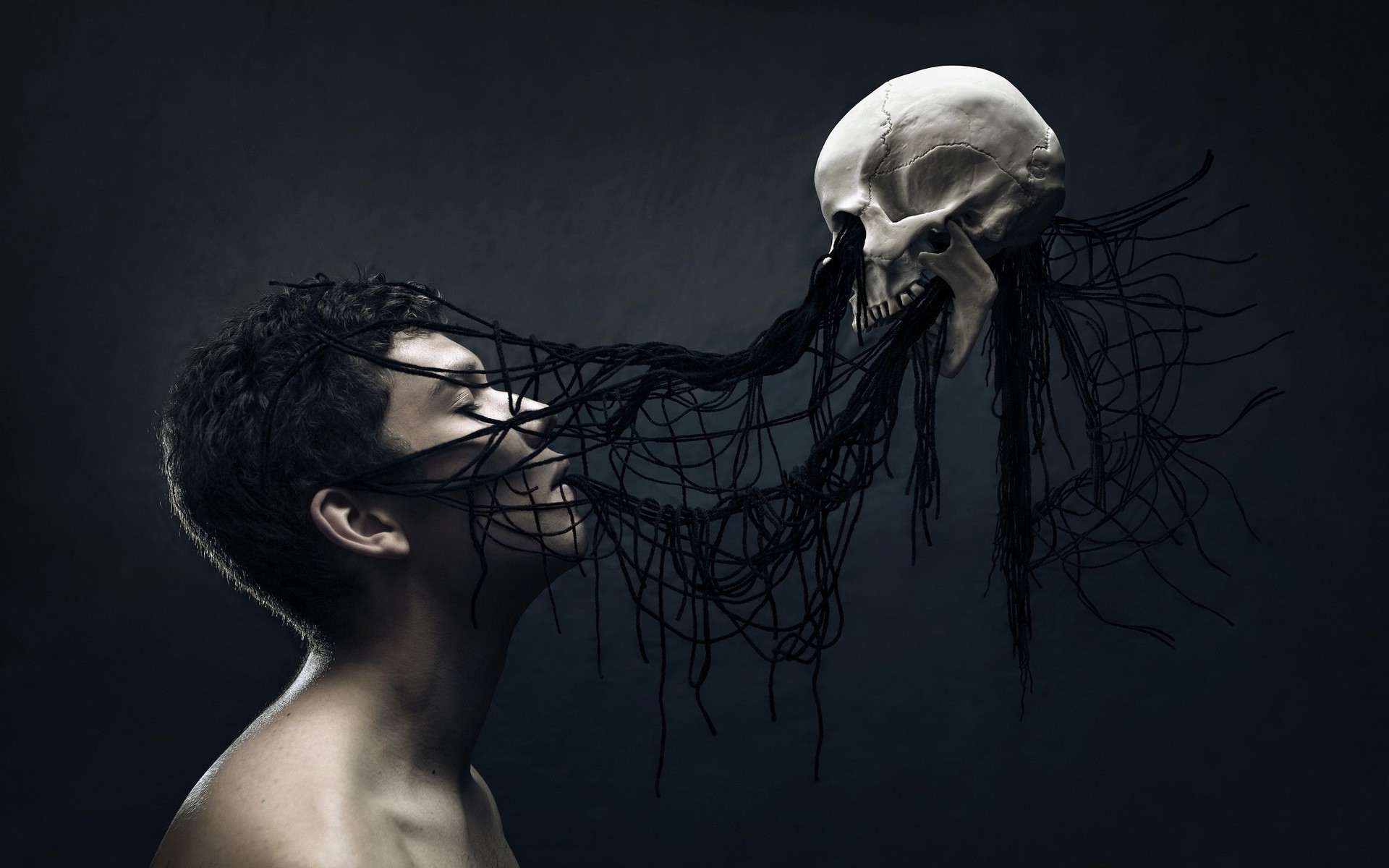 https://wallup.net/wp-content/uploads/2016/04/10/271361-men-digital_art-fantasy_art-skull-death-spooky-Gothic.jpg