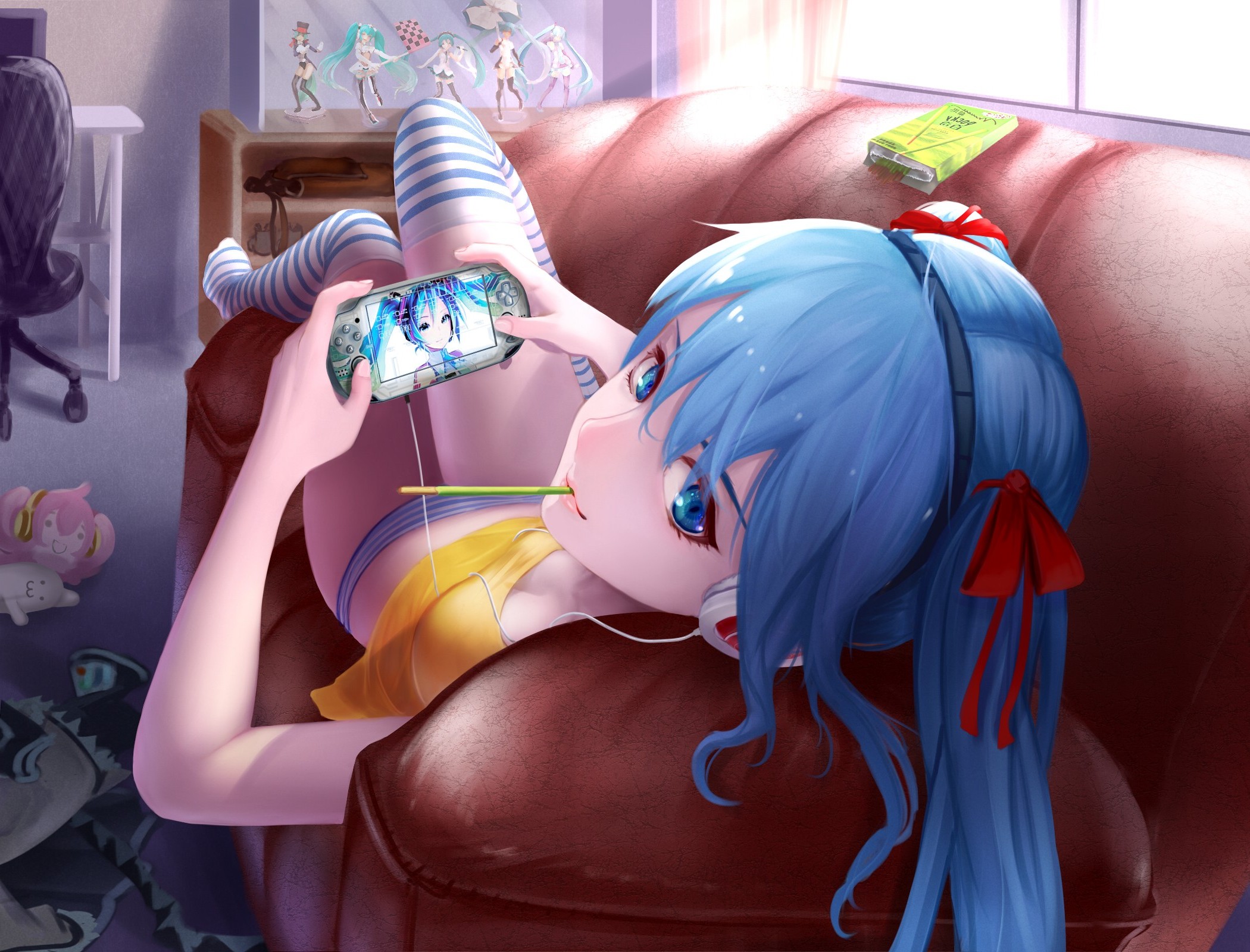 Hatsune Miku, Vocaloid, Striped Panties, Striped Socks, Couch, PSP Wallpaper