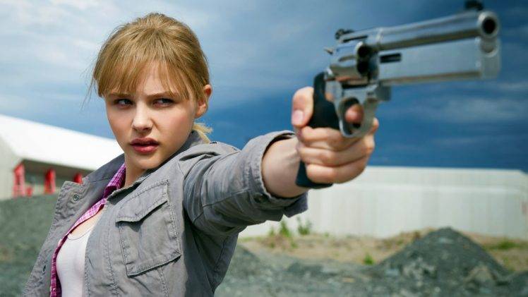 celebrity, Chloë Grace Moretz, Blonde, Women, Gun, Kick Ass 2, Movies, Revolvers HD Wallpaper Desktop Background