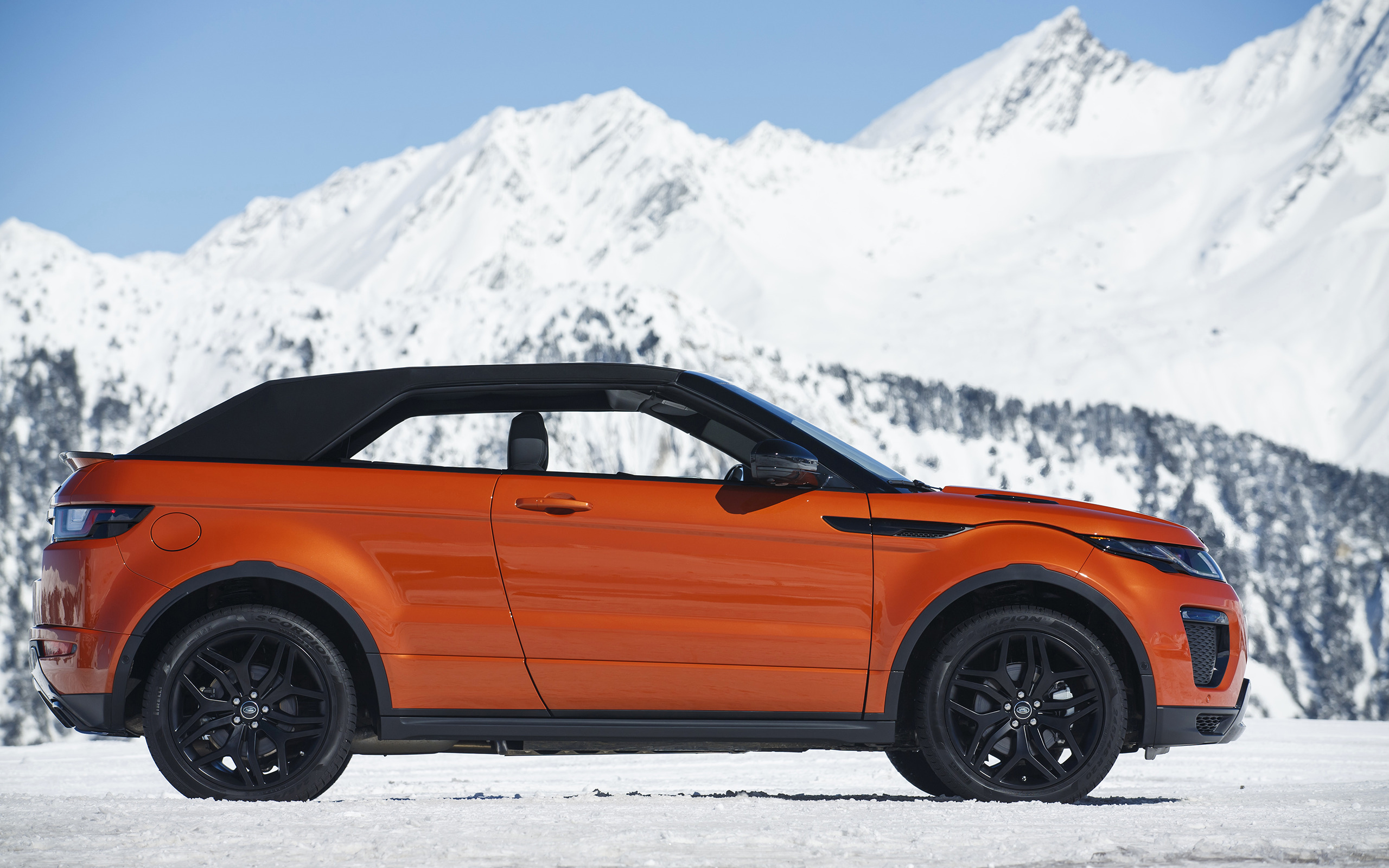 Range Rover Evoque, Convertible, Car, Vehicle, Snow, Mountains Wallpaper