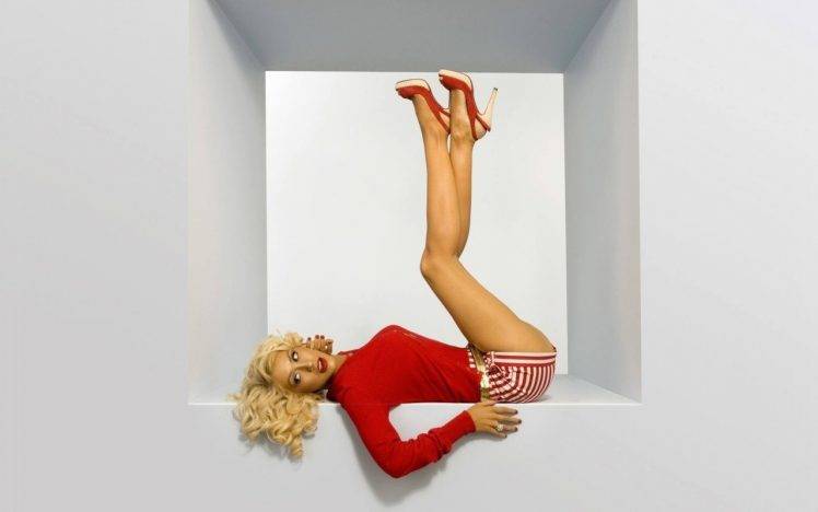 Christina Aguilera HD Wallpaper Desktop Background