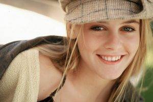 Alicia Silverstone, Blonde, Blue Eyes, Smiling, Face