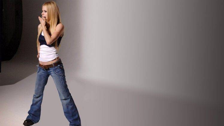 Avril Lavigne, Blonde, Blue Eyes, White Clothing, Black Clothing, Jeans, Belt, Photography, Pants HD Wallpaper Desktop Background