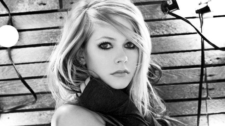 Avril Lavigne, Blonde, Blue Eyes, Monochrome, Face, Hand HD Wallpaper Desktop Background