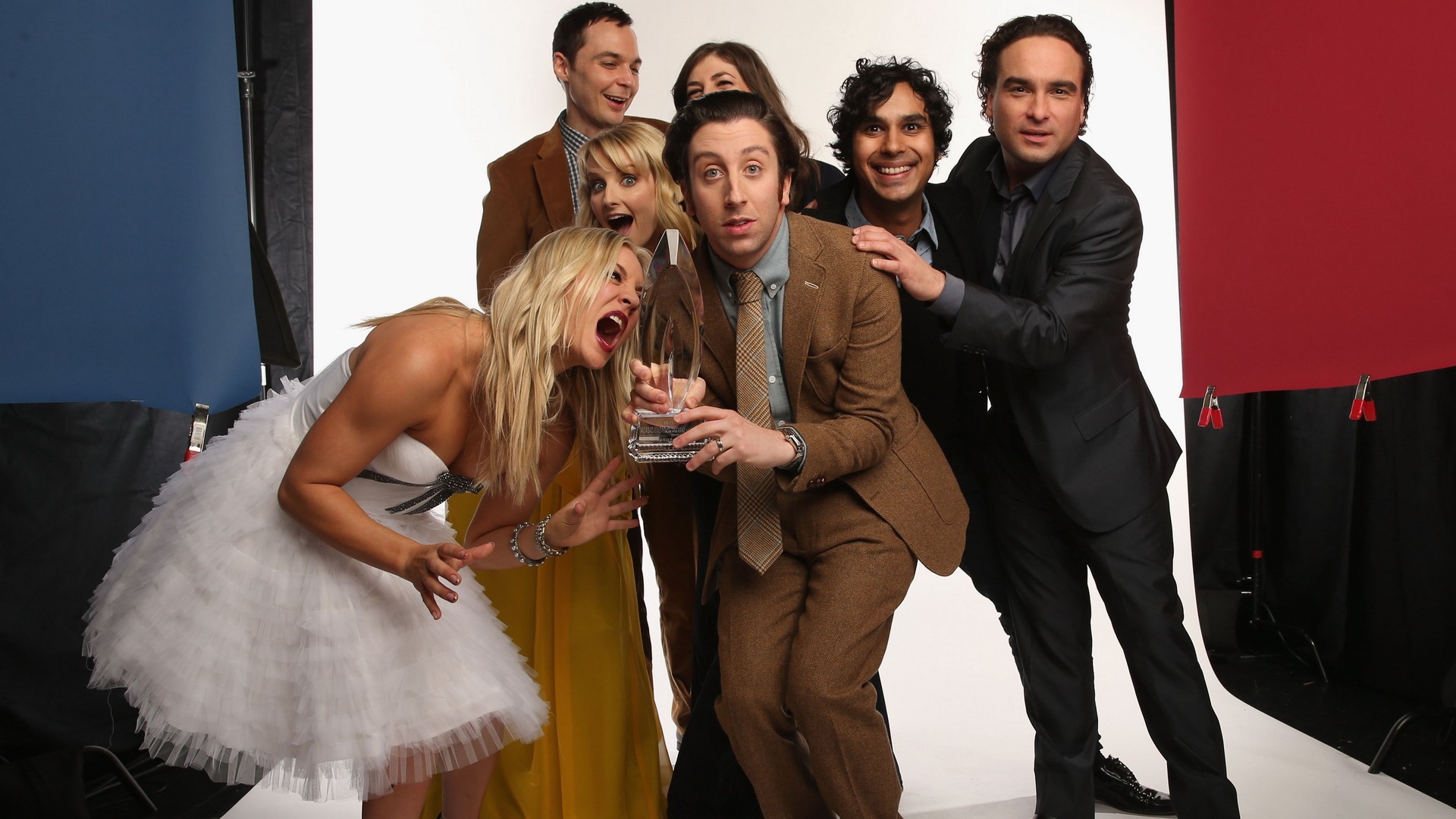 The Big Bang Theory, Sheldon Cooper, Leonard Hofstadter, Penny, Howard Wolowitz, Raj Koothrappali, Amy Farrah Fowler, Bernadette Rostenkowski Wallpaper