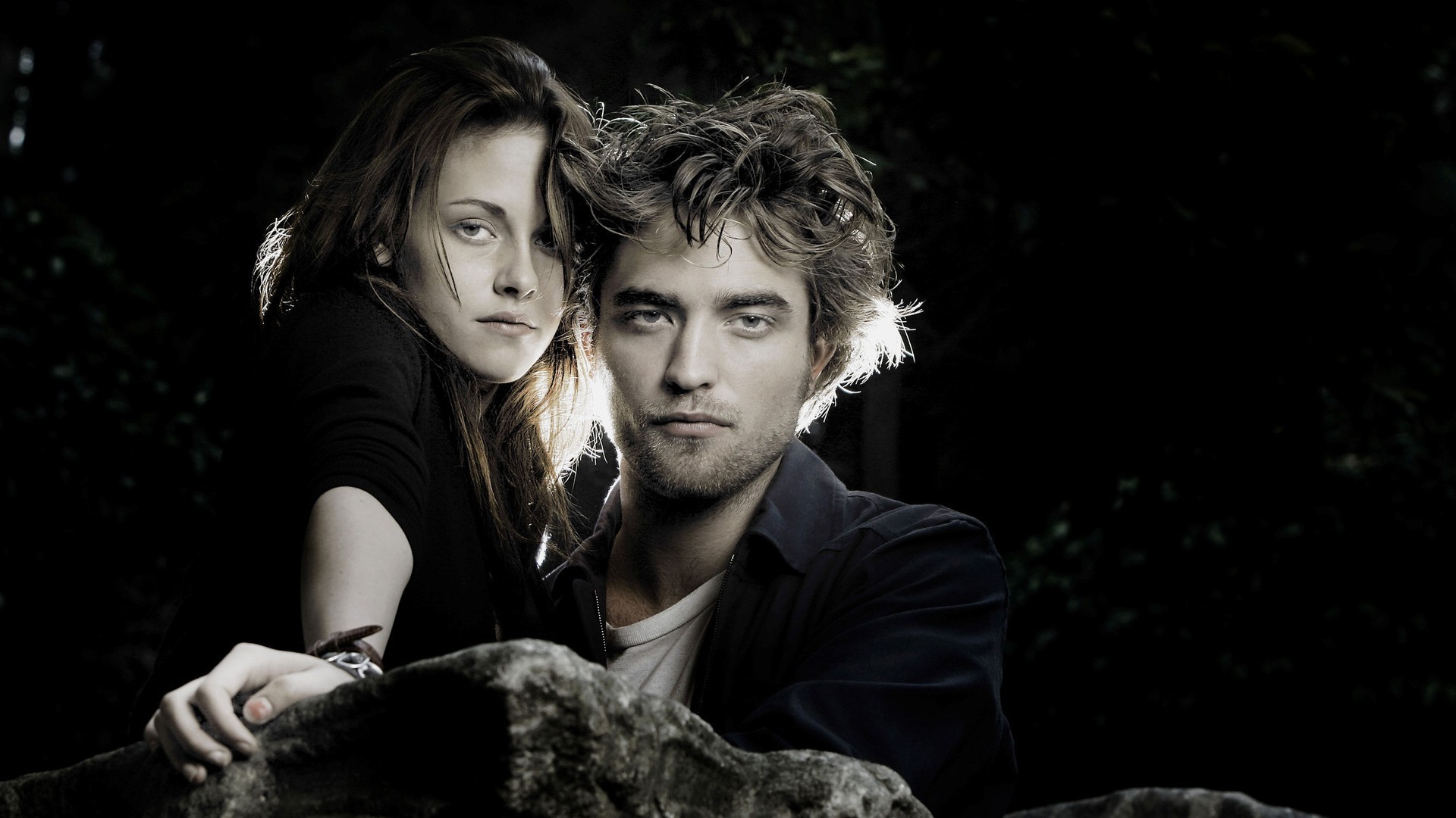 Twilight, Kristen Stewart, Robert Pattinson Wallpapers HD ...
 Kristen Stewart And Robert Pattinson Twilight Wallpaper