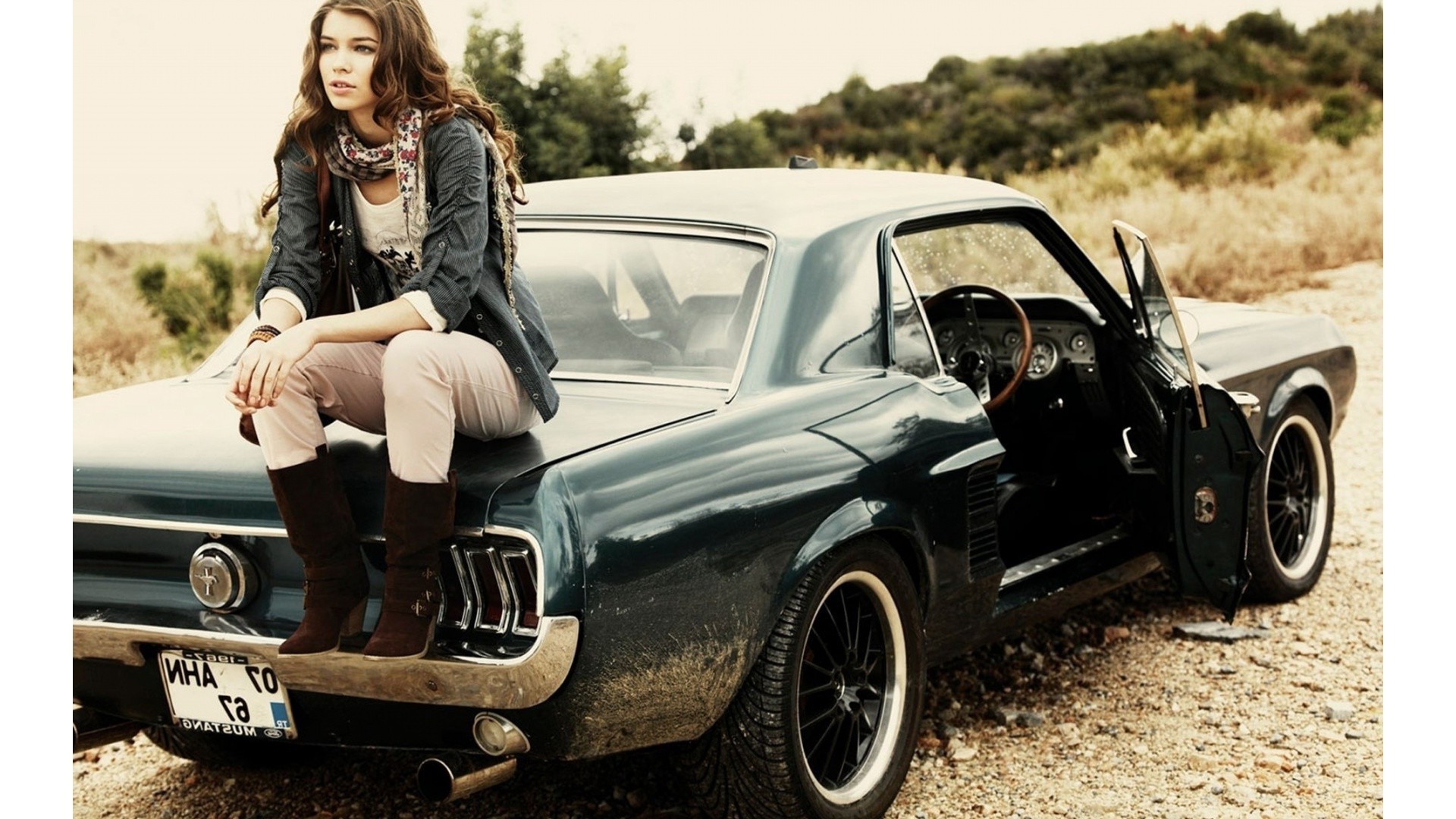 women, Car, Old Car, Classic Car, Women With Cars Wallpapers HD / Desktop  and Mobile Backgrounds