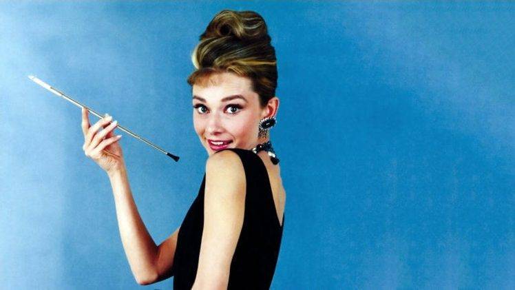 Audrey Hepburn, Breakfast At Tiffanys, Holly Golightly HD Wallpaper Desktop Background