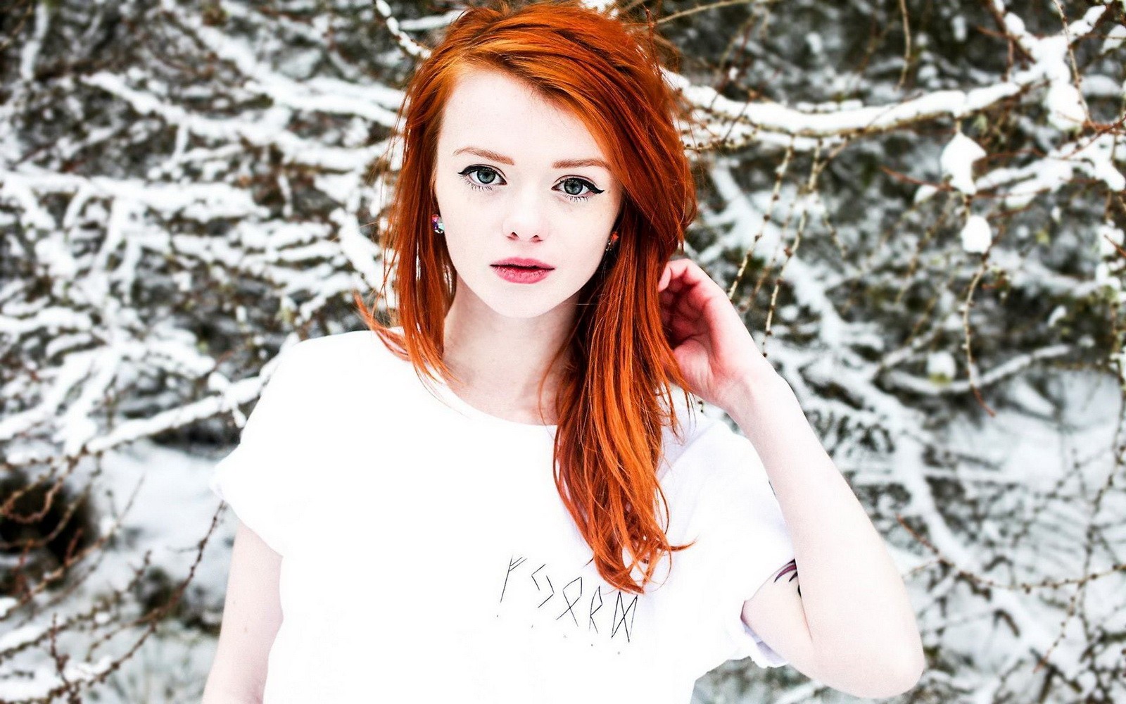 women, Women Outdoors, Snow, Redhead Wallpaper