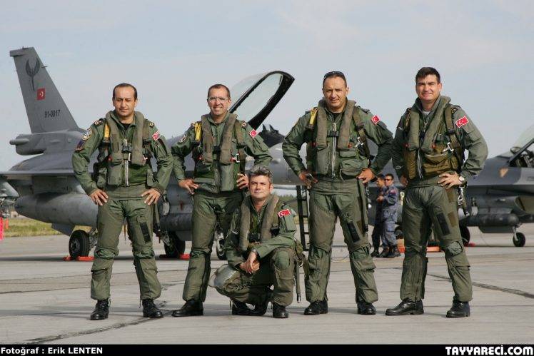 Turkish Air Force, Fighting Falcons HD Wallpaper Desktop Background