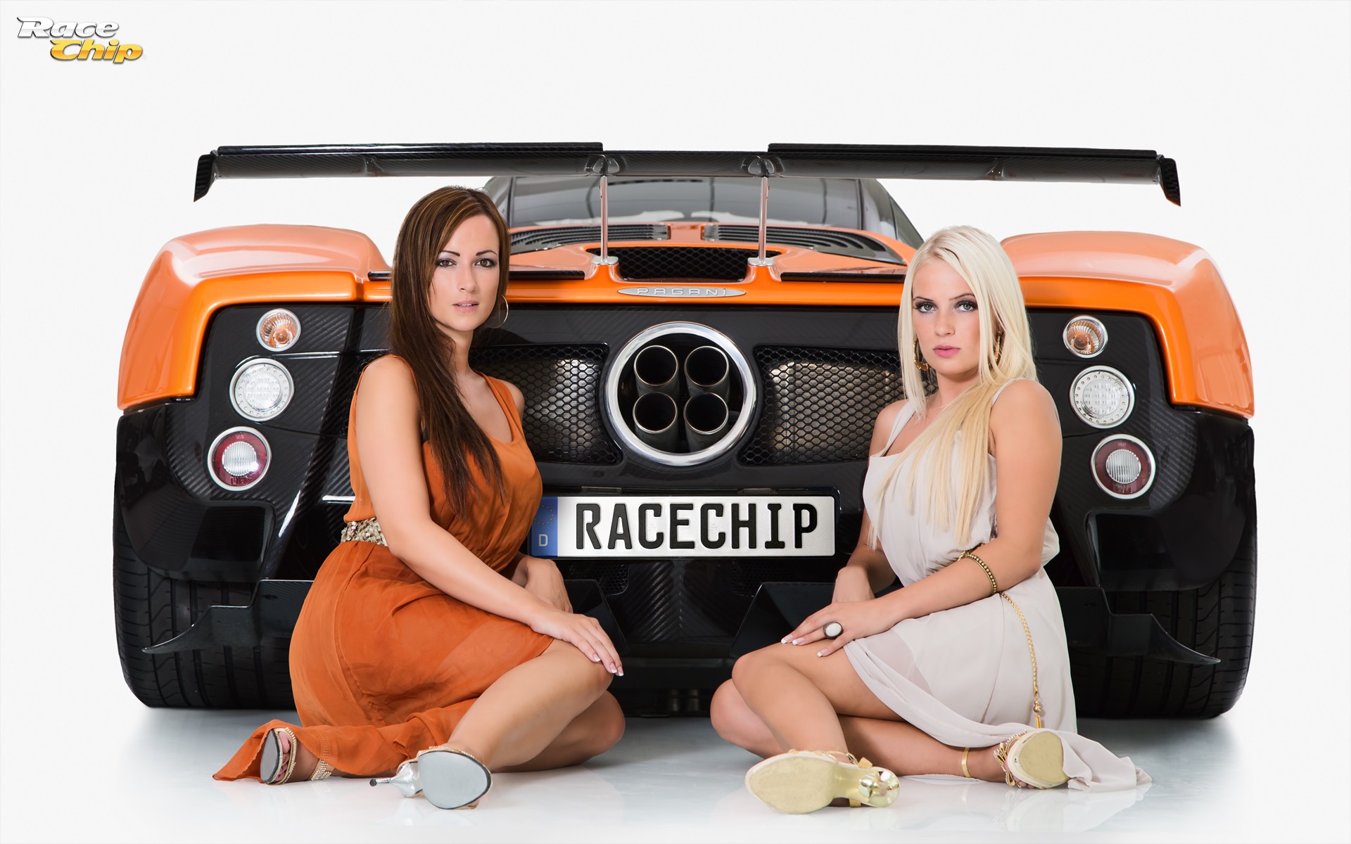 women, Pagani Zonda R, Blonde, Brunette, High Heels, Women With Cars Wallpaper