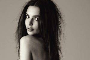 Emily Ratajkowski, Women, Model, Brunette, Bare Shoulders, Simple Background, Looking At Viewer, Long Hair, Open Mouth, Eyes