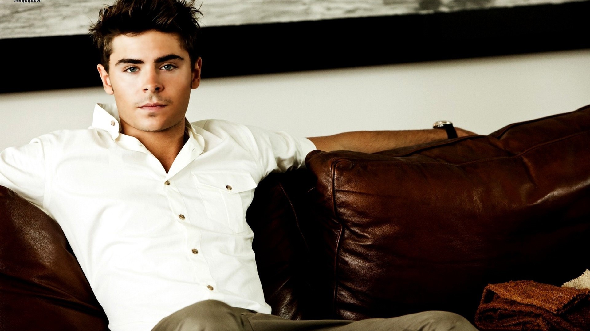 Zac Efron Wallpapers HD / Desktop and Mobile Backgrounds