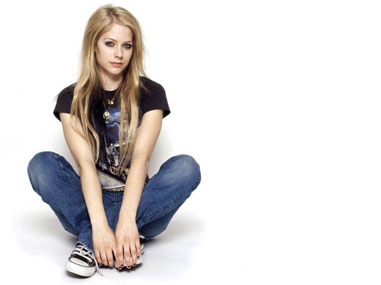 Avril Lavigne, Singer, Blonde HD Wallpaper Desktop Background