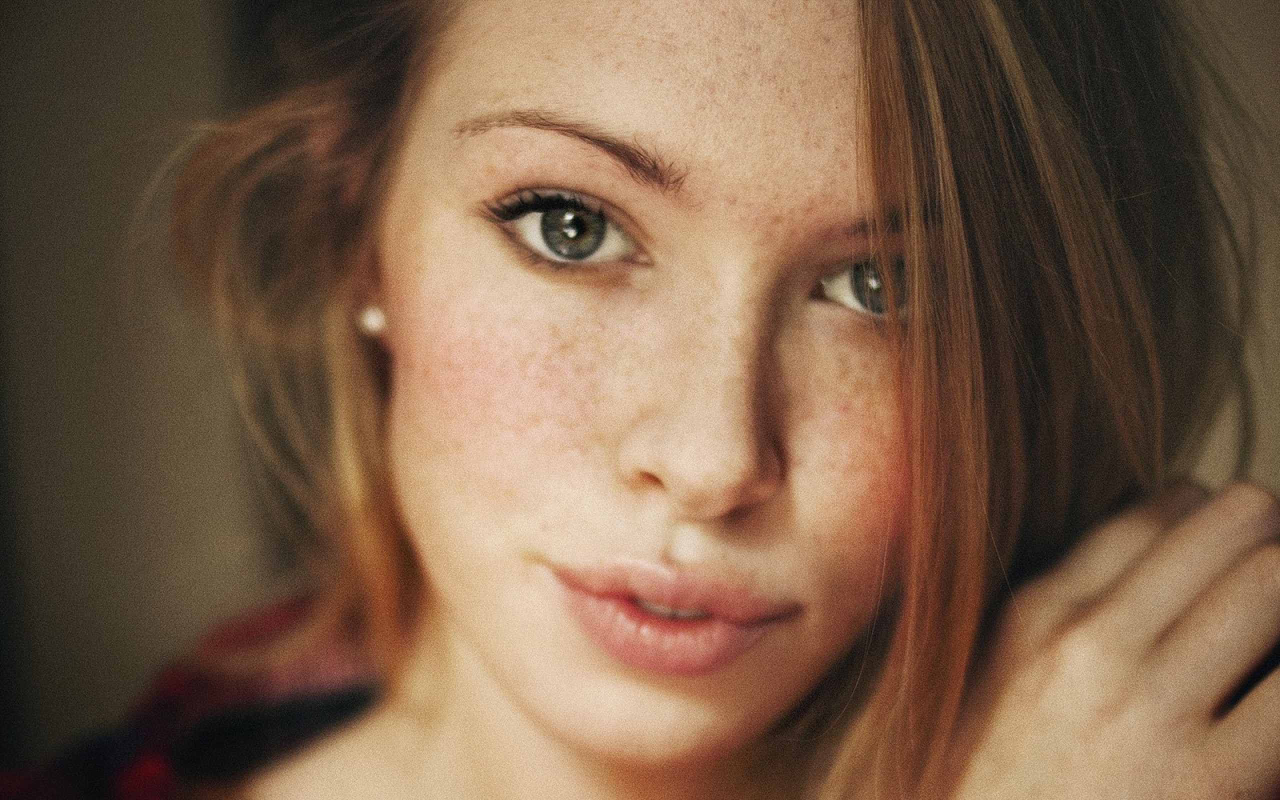 redhead, Women, Brunette, Blue Eyes, Freckles, Face, Green Eyes Wallpaper