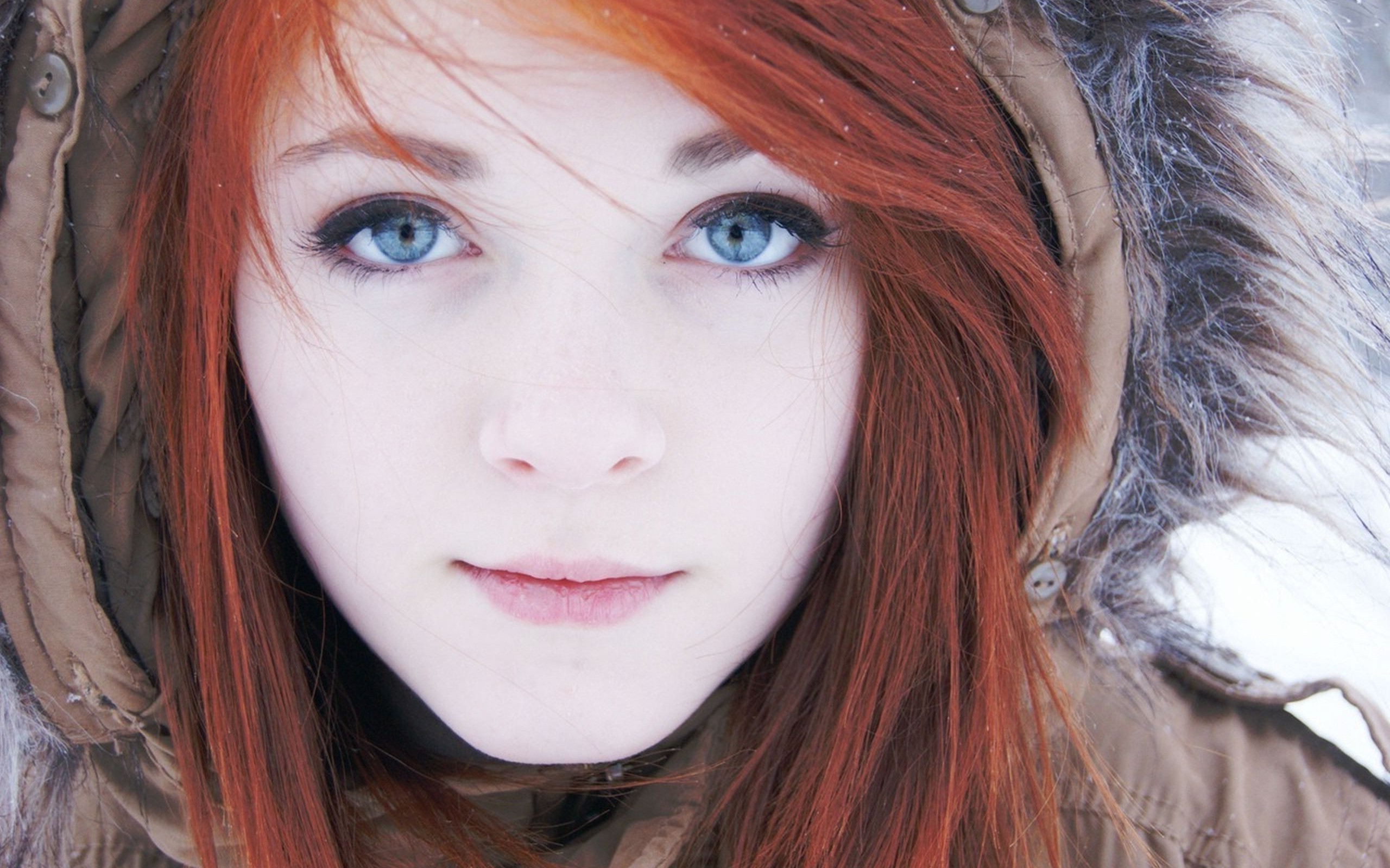 redhead, Blue Eyes, Fur Coats, Face, Women, Women Outdoors Wallpaper