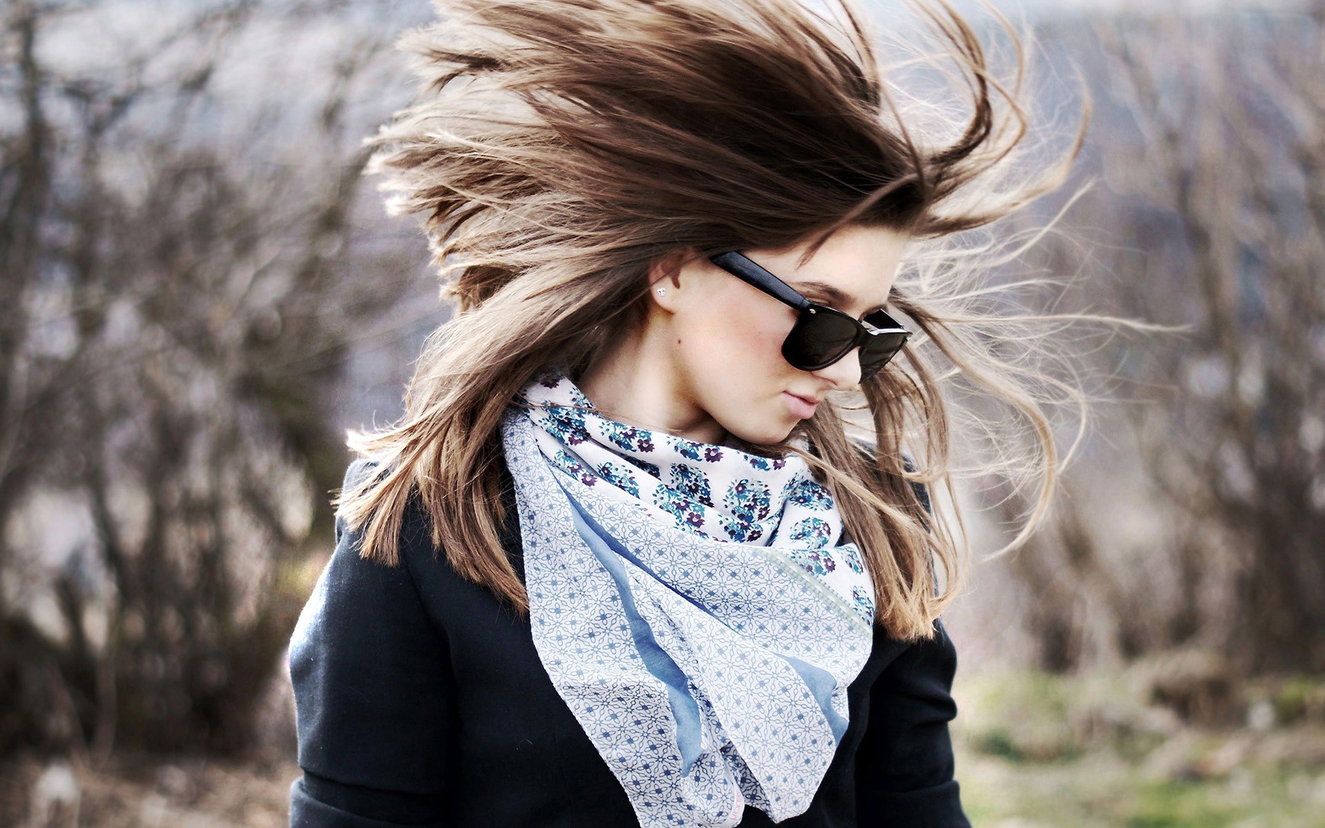 windy, Brunette, Women Outdoors, Women, Sunglasses Wallpaper