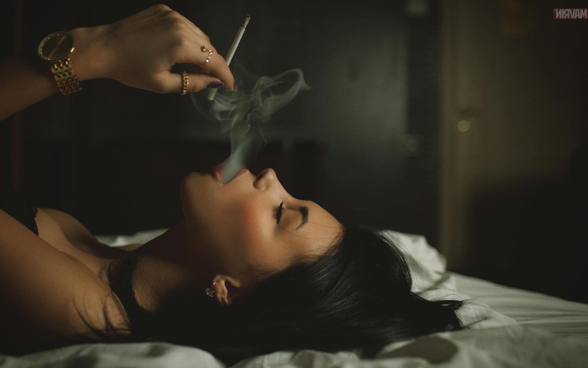 smoking, Women, Model, Brunette, Black Bras, Cleavage, In Bed