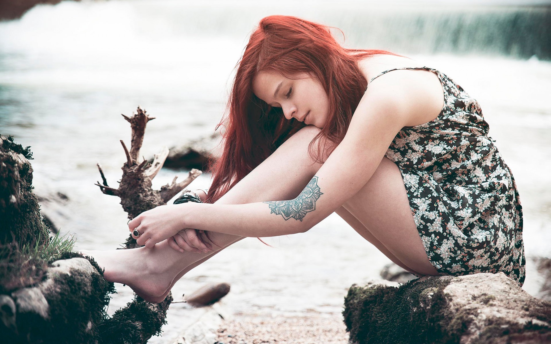 redhead, Women, Barefoot, Holding Knees, Women Outdoors, Tattoo, Dress Wallpaper