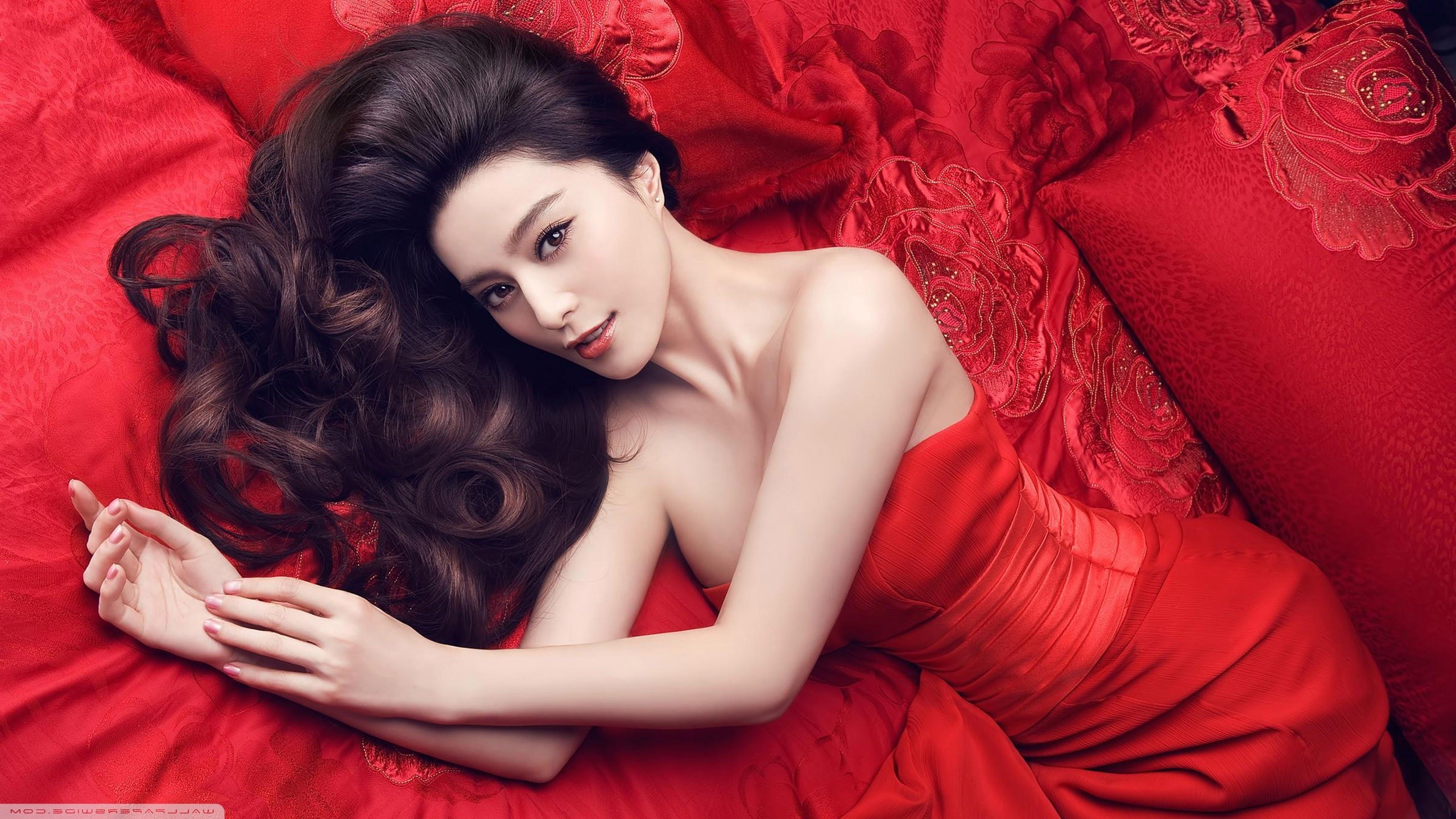 red Dress, Asian Wallpaper