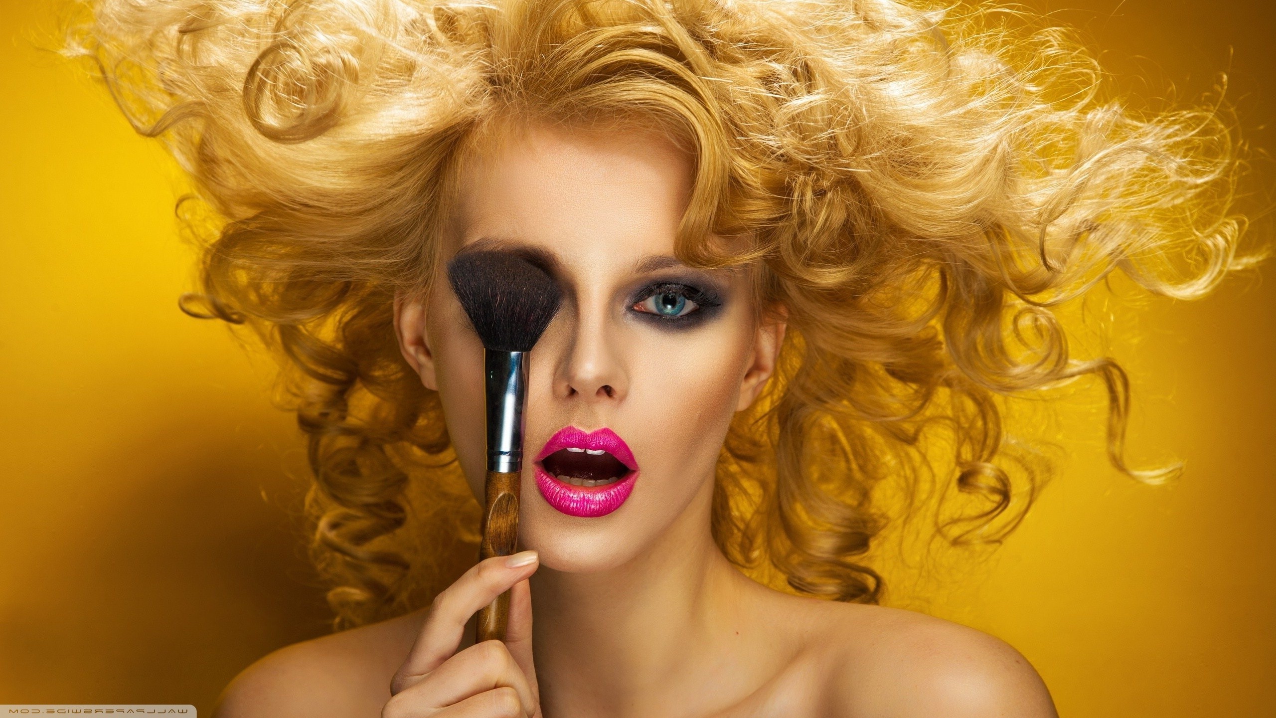 blonde, Model, Brush, Makeup, Curly Hair, Portrait, Yellow Background, Fashion Wallpaper