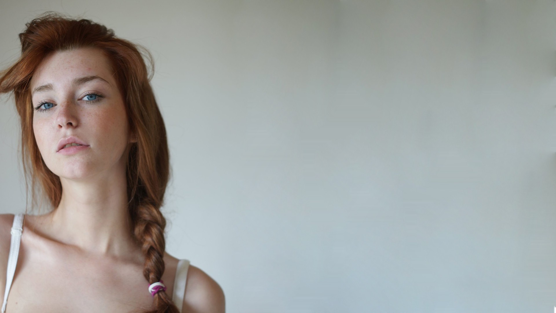 freckles, Blue Eyes, Plait, Women, Leeninek, Lena J Wallpaper