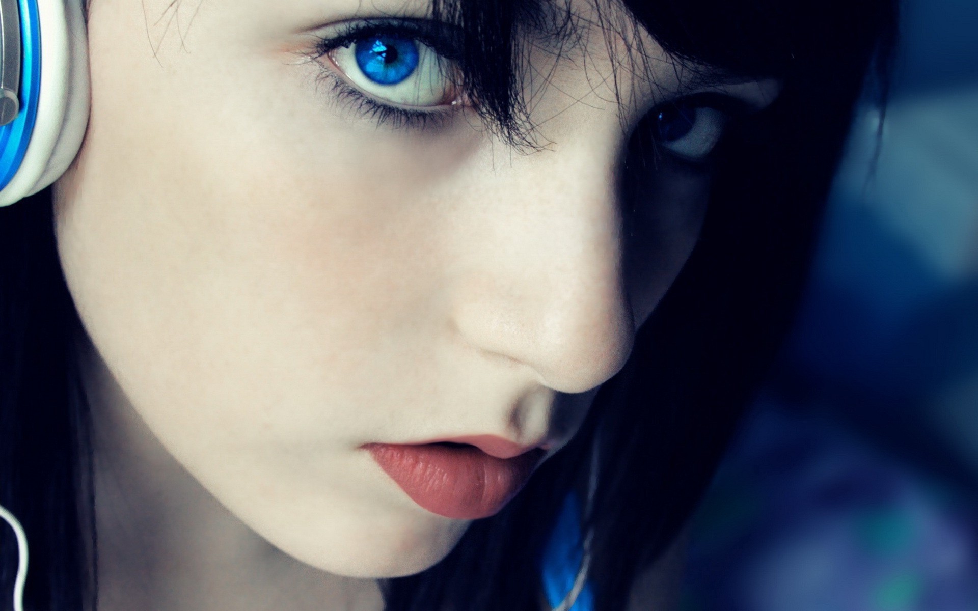 women, Blue Eyes Wallpaper