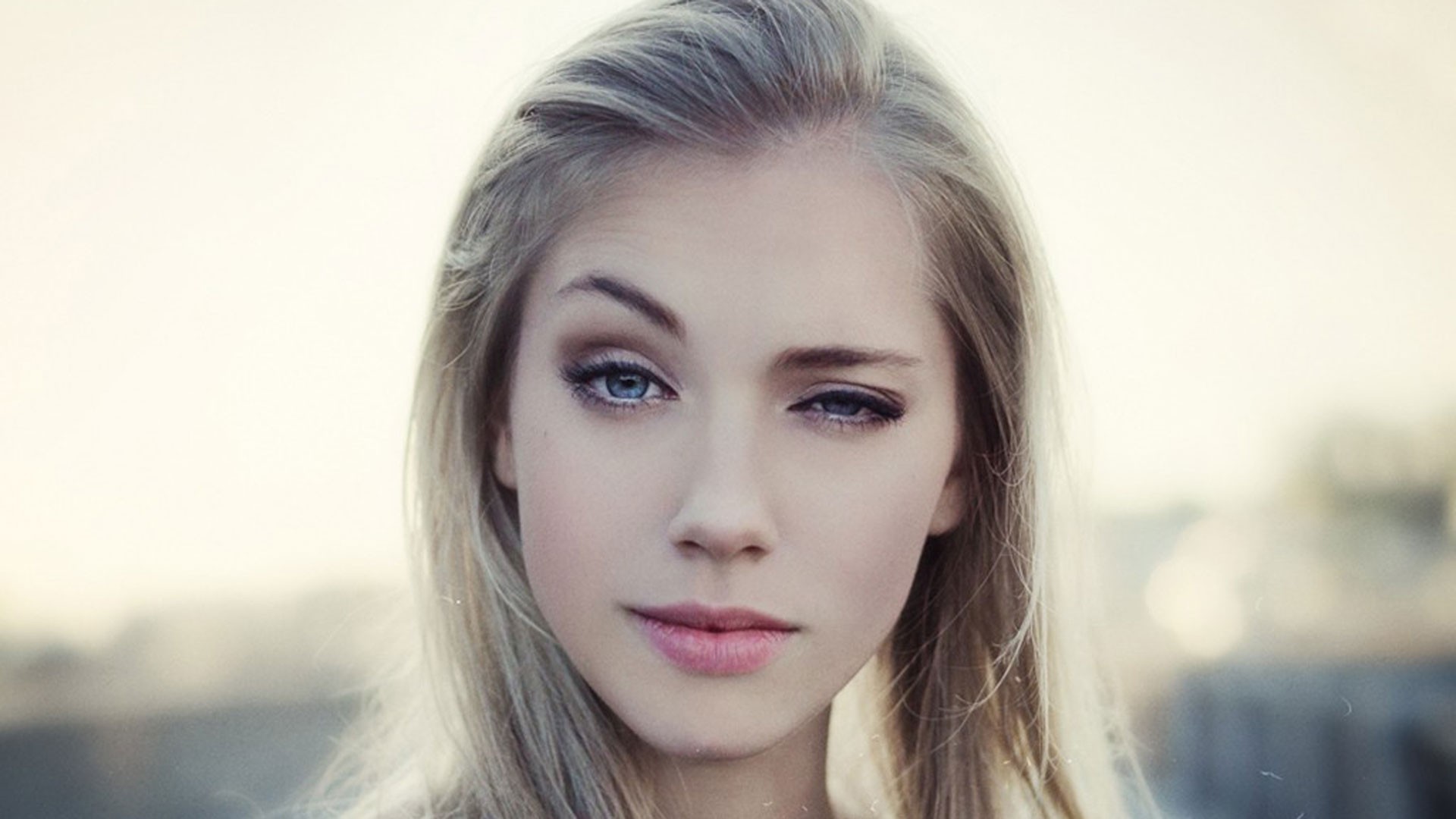 blonde, Women, Blue Eyes Wallpaper