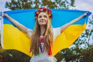 Ukraine, Ukrainians, Wreaths, Flag, Blonde