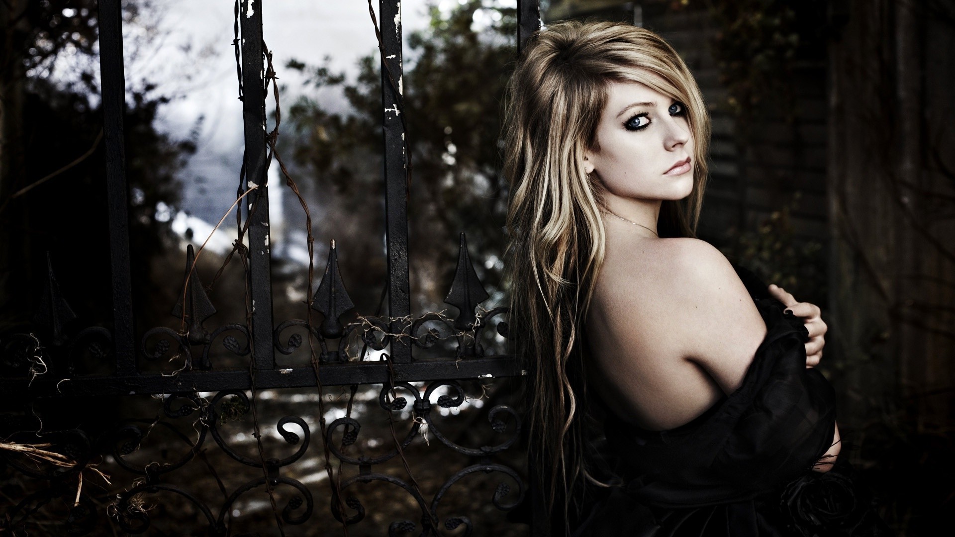 Avril Lavigne Wallpapers Hd Desktop And Mobile Backgrounds