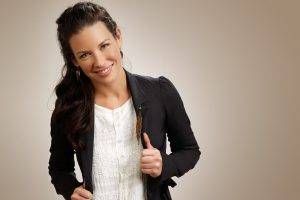Evangeline Lilly, Jacket, White Tops, Leaves