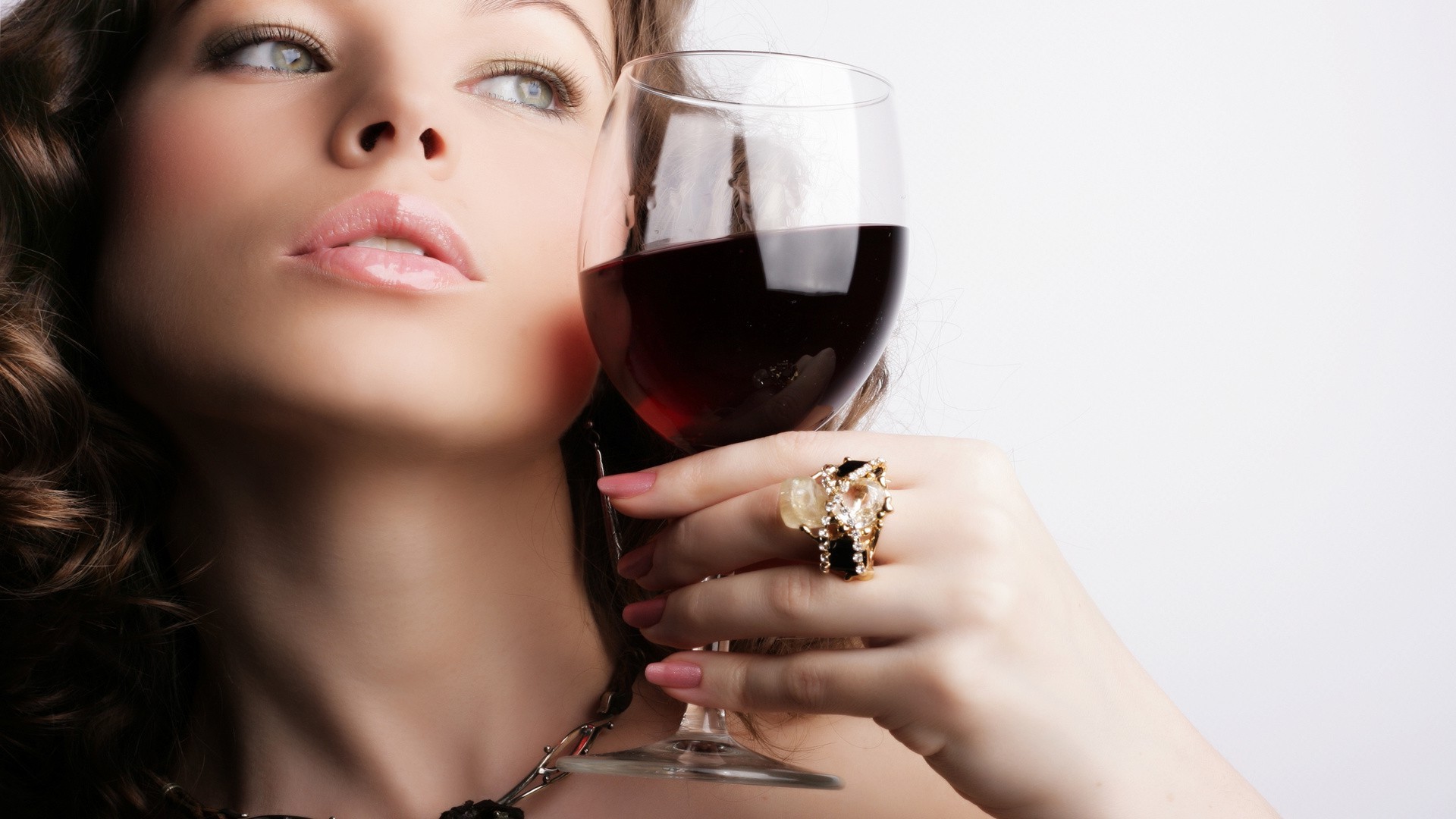 wine, Glass, Women, Necklace Wallpaper