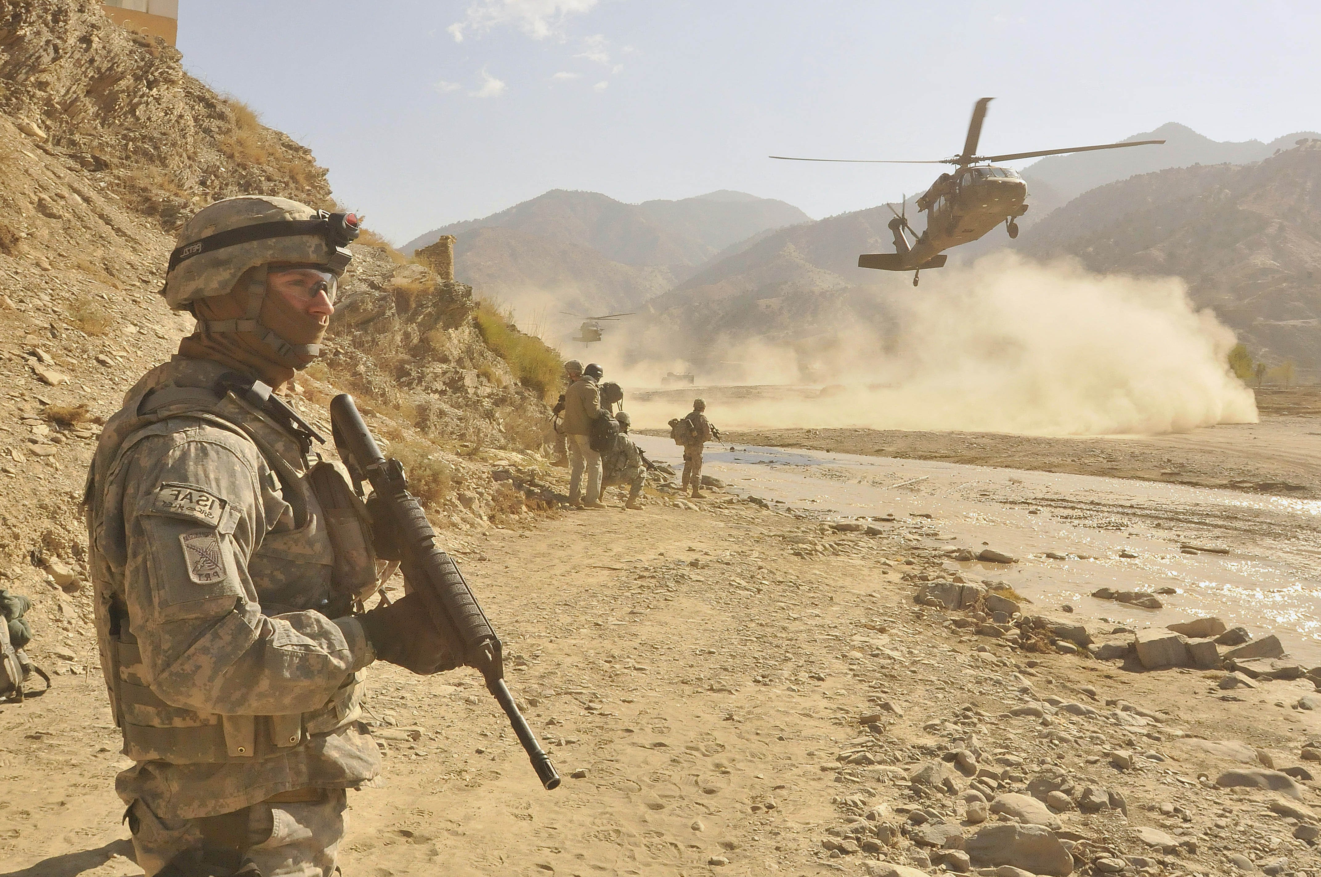 desert, Army, Sikorsky UH 60 Black Hawk, ISAF Wallpaper