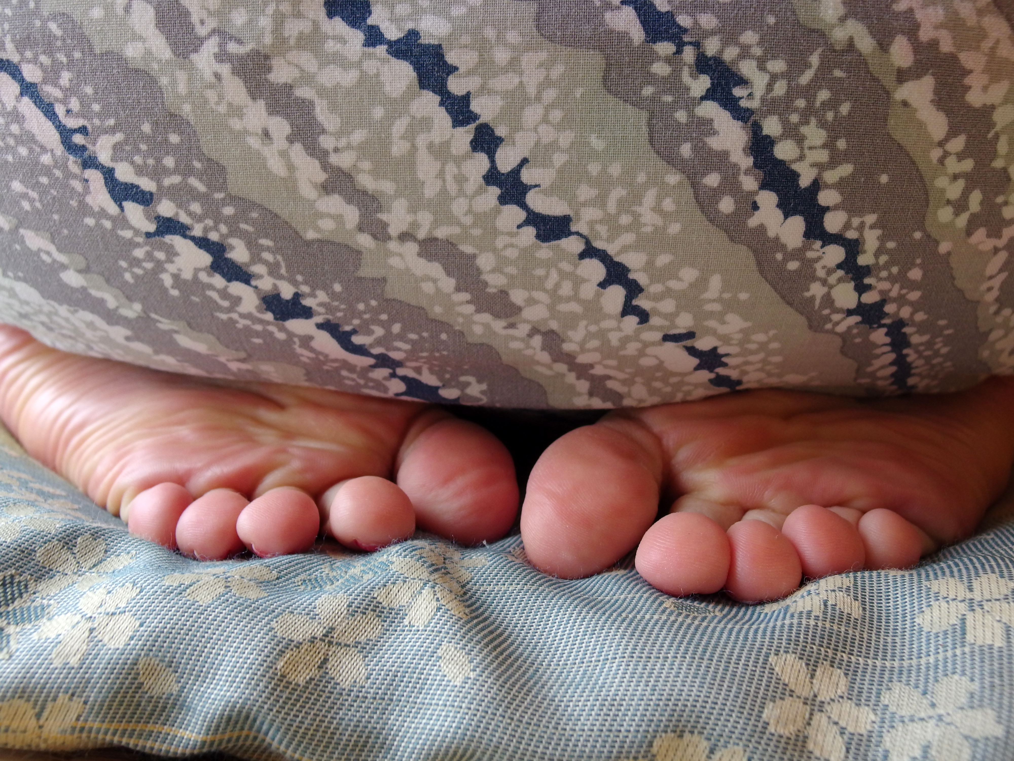 feet Wallpaper