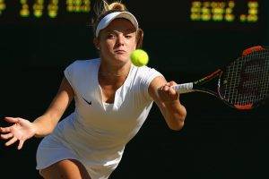 Katie Swan, Tennis, Tennis Rackets
