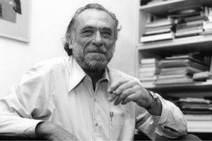 men, Writers, Charles Bukowski, Beards, Smiling, Shirt, Cigarettes, Books, Shelves, Monochrome