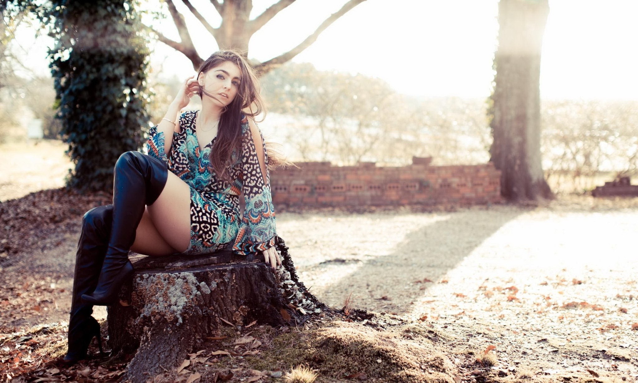 sitting, Women, Model Wallpaper