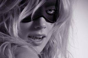 women, Amber Heard, Looking At Viewer, Mask, Monochrome