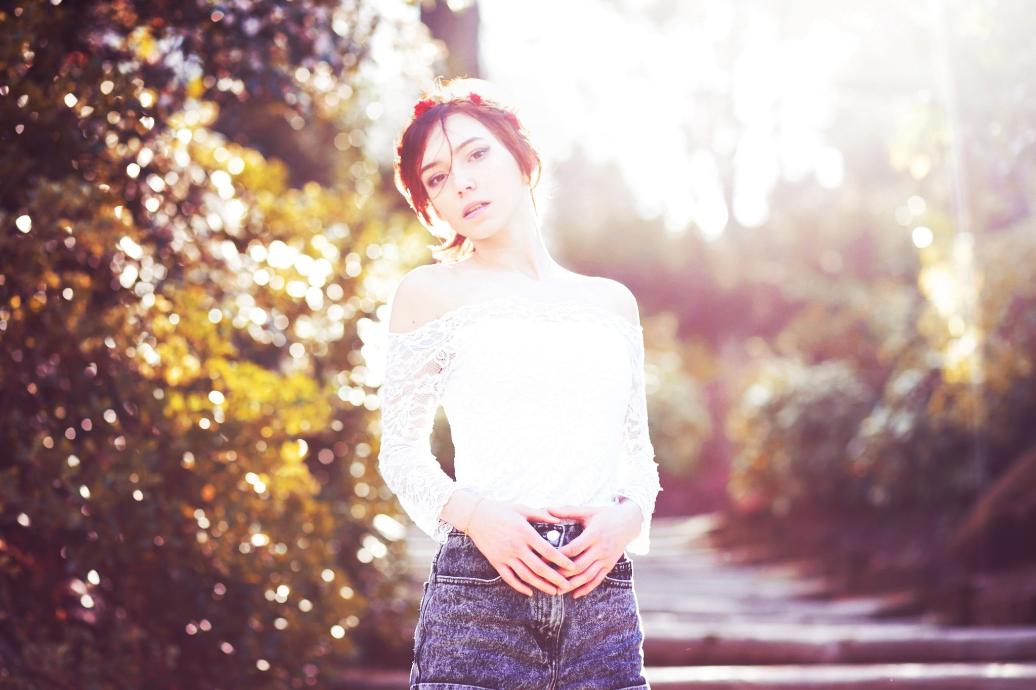 women, Sunlight, Flower In Hair Wallpaper