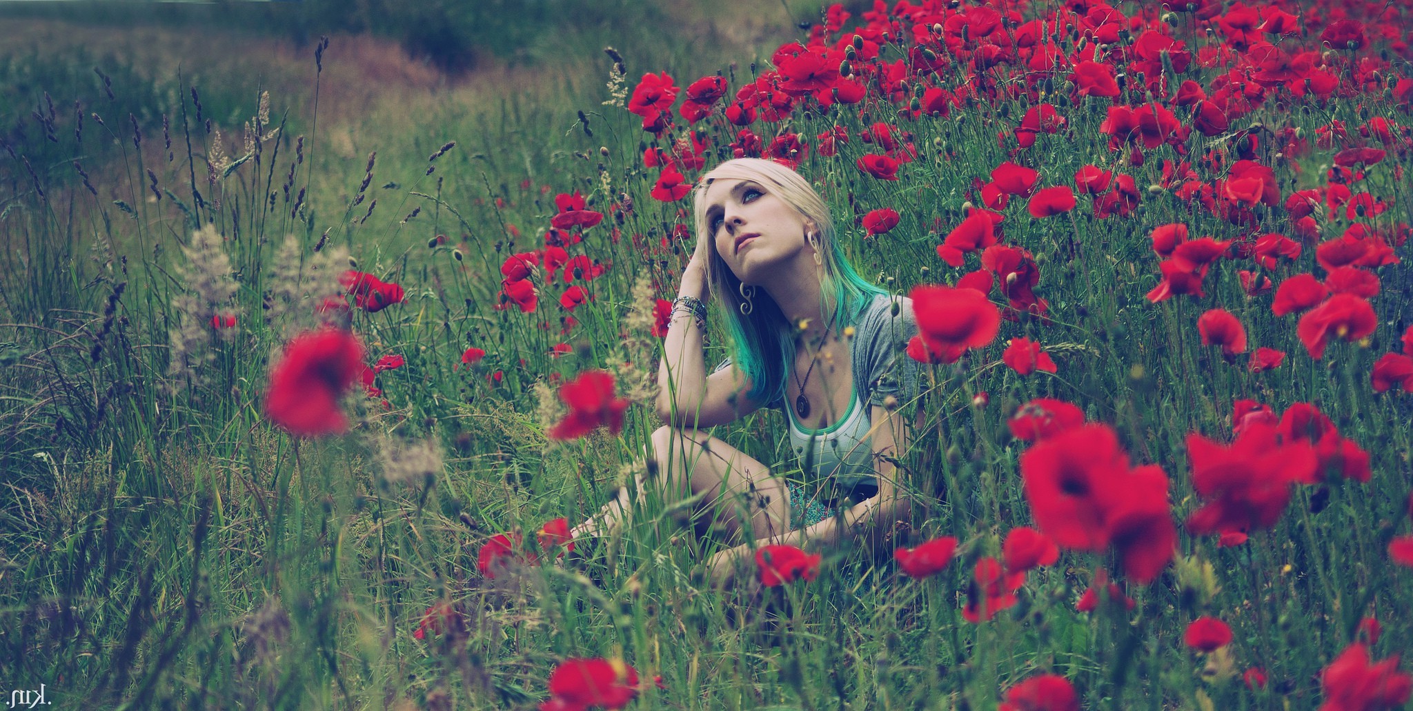 women, Looking Up, Dyed Hair, Red Flowers Wallpaper