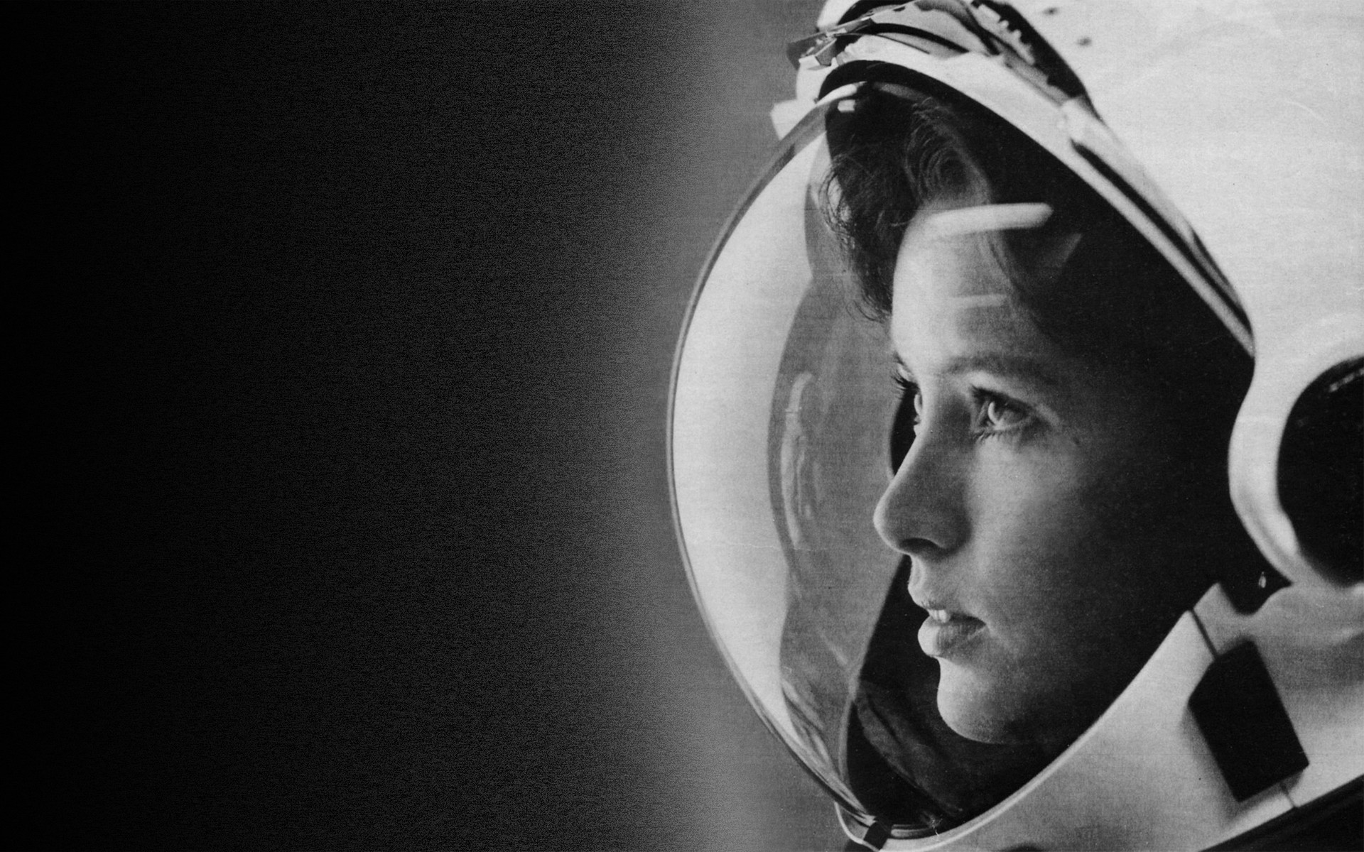 women, Astronaut, Anna Lee Fisher, Spacesuit, Monochrome Wallpaper