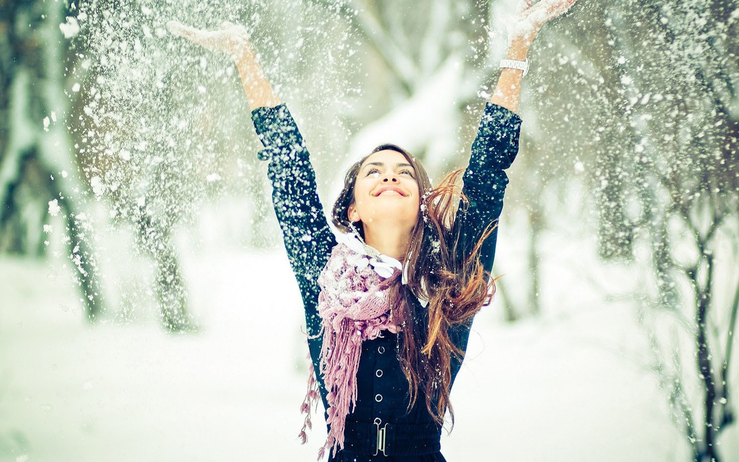 women, Brunette, Snow, Winter, Scarf Wallpaper