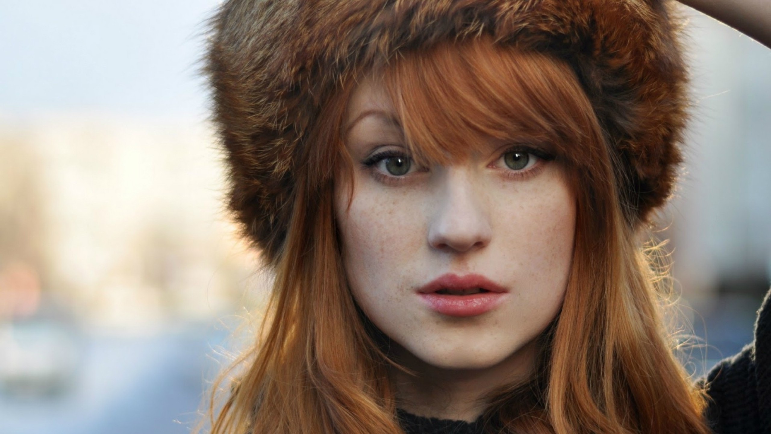 women, Redhead, Freckles, Fluffy Hat Wallpaper