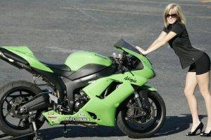 blonde, Women With Glasses, Arched Back, Women With Bikes, Kawasaki, Shorts, Motorcycle, Heels, Black Heels, High Heels